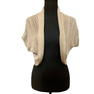 New York and Company shrug size XL